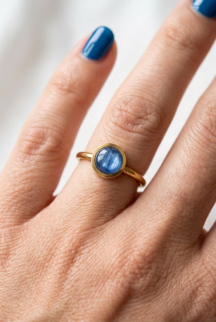 Bague fine cyanite bleue