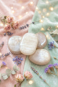 Galet pierre de lune beige