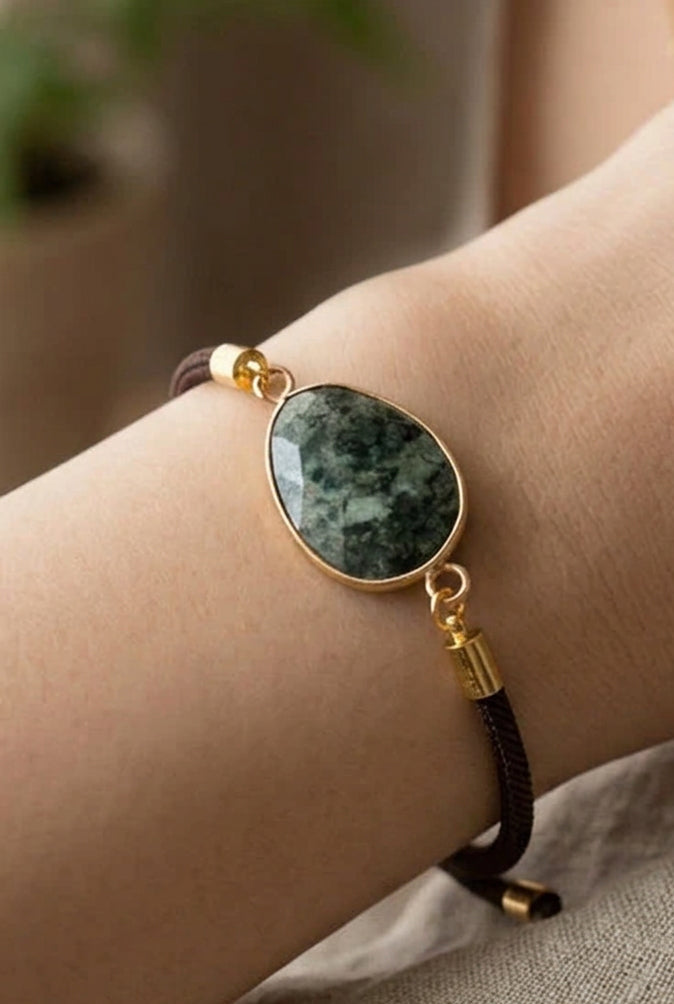 Bracelet facetté turquoise d’Afrique