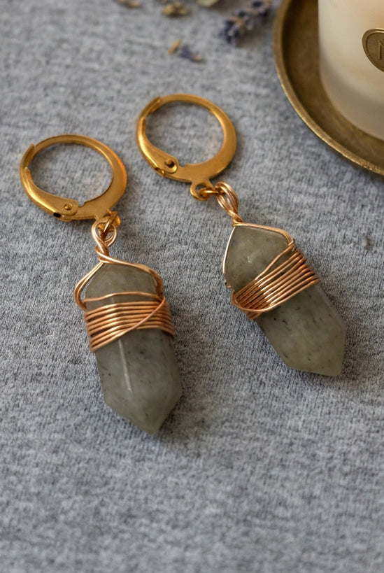 Boucles obélisque labradorite