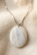 Pendentif pierre de lune beige