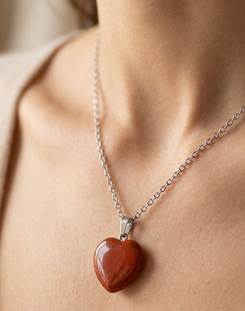 Pendentif cœur jaspe rouge